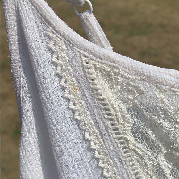 KIMCHI BLUE | White Lace & Ruffle Tank - Picture 14 of 14